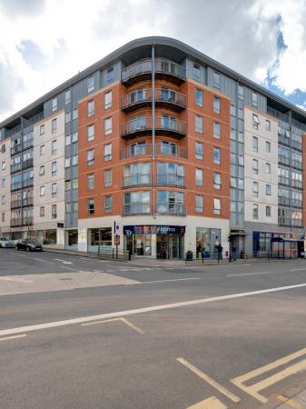 2 bedroom Flat to let in The Quartz, Hall Street, Jewellery Quarter, Birmingham, B18