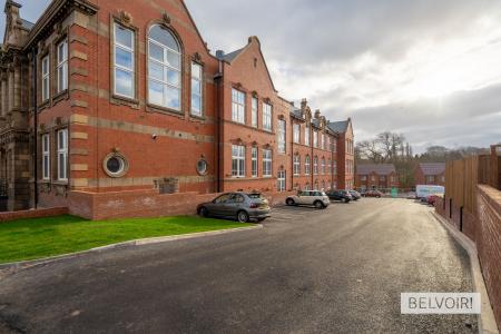 1 bedroom Flat to let in Crocketts Lane, Smethwick, B66