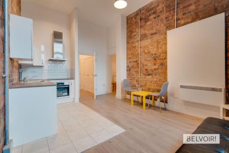 1 bedroom Flat to let in Crocketts Lane, Smethwick, B66