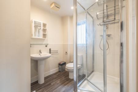 4 bedroom Town house to let in Cregoe Street, Park Central, Birmingham, B15