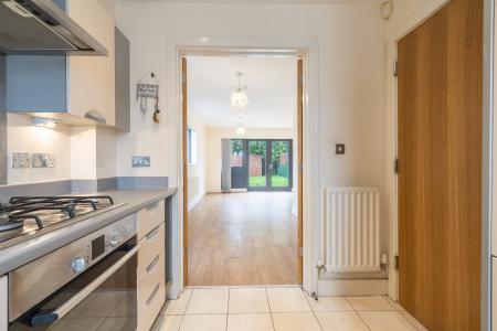 4 bedroom Town house to let in Cregoe Street, Park Central, Birmingham, B15