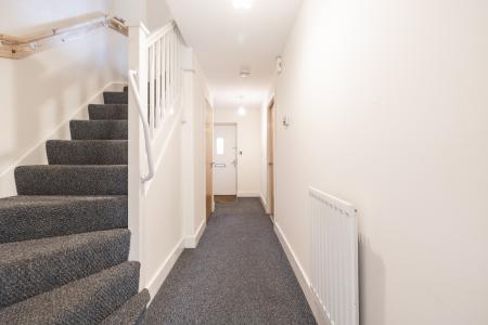 4 bedroom Town house to let in Cregoe Street, Park Central, Birmingham, B15