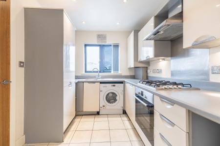 4 bedroom Town house to let in Cregoe Street, Park Central, Birmingham, B15
