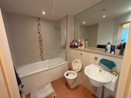 1 bedroom Flat to let in St. Johns Walk, Birmingham, B5