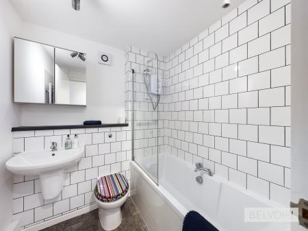 1 bedroom Ground floor flat to let in Leslie Bentley House, 66 Parade, Birmingham, B1