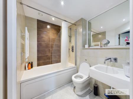 1 bedroom Flat to let in I-Land, 41 Essex Street, Birmingham, B5