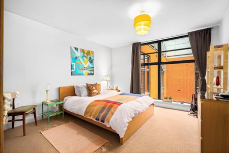 1 bedroom Flat to let in Water Street, Jewellery Quarter, Birmingham, B3