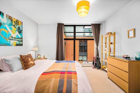 1 bedroom Flat to let in Water Street, Jewellery Quarter, Birmingham, B3