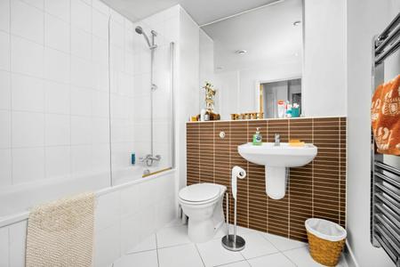 1 bedroom Flat to let in Water Street, Jewellery Quarter, Birmingham, B3