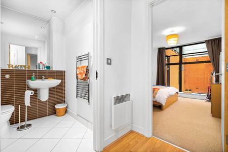 1 bedroom Flat to let in Water Street, Jewellery Quarter, Birmingham, B3