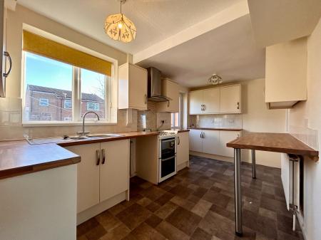 4 bedroom Detached house for sale in Alford Close, Breightmet, Bolton, BL2