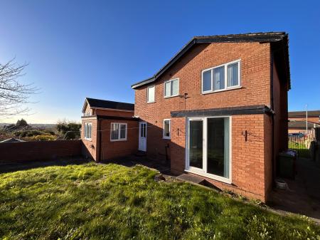 4 bedroom Detached house for sale in Alford Close, Breightmet, Bolton, BL2