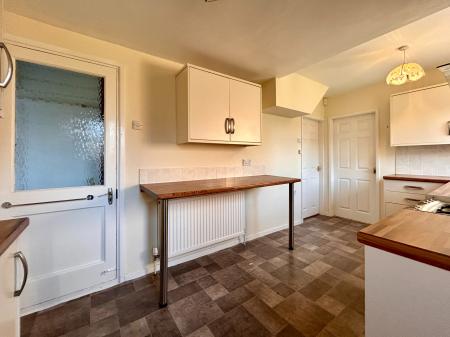 4 bedroom Detached house for sale in Alford Close, Breightmet, Bolton, BL2