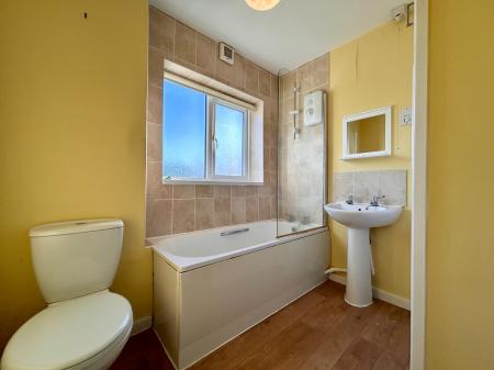 4 bedroom Detached house for sale in Alford Close, Breightmet, Bolton, BL2