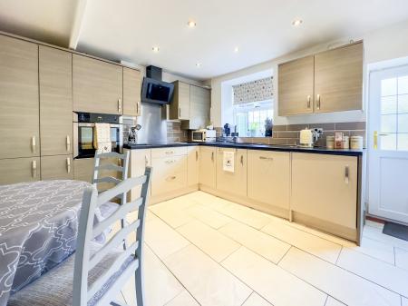 2 bedroom Terraced House for sale in Bolton Road, Edgworth, Bolton, BL7