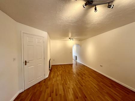 2 bedroom Flat for sale in Royal Court Drive, Bolton, BL1