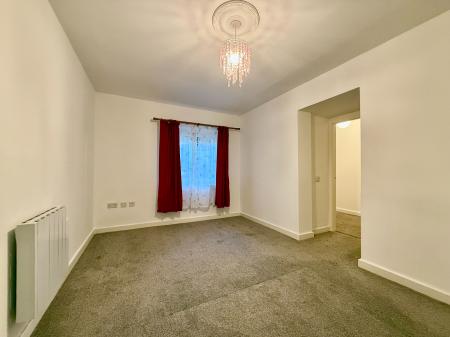 2 bedroom Flat for sale in Spencers Wood, Bromley Cross, Bolton, BL7