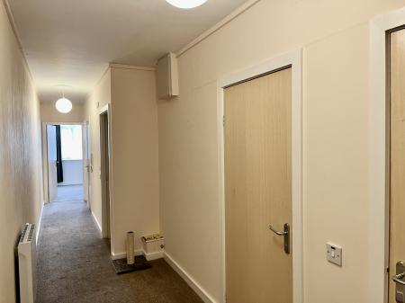 2 bedroom Flat for sale in Spencers Wood, Bromley Cross, Bolton, BL7