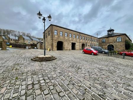 2 bedroom Flat for sale in Matlock Court, Arcon Village, Horwich, BL6