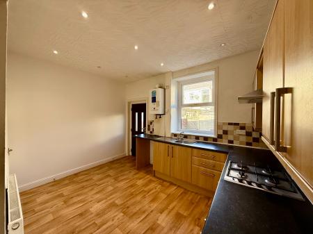 2 bedroom Terraced House to let in Preston Street, Darwen, BB3