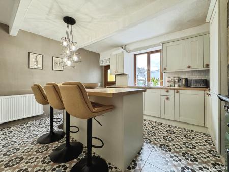 2 bedroom Cottage for sale in Blackburn Road, Egerton, Bolton, BL7