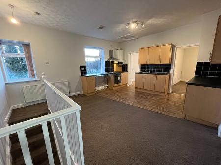 2 bedroom Flat to let in Darwen Road, Bromley Cross, Bolton, BL7