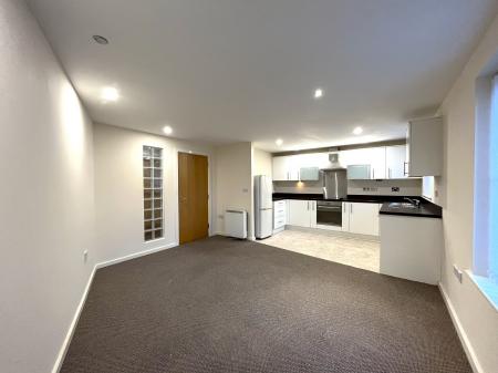 2 bedroom Flat to let in Waterside Gardens, Eagley Brook Way, Astley Bridge, Bolton, BL1