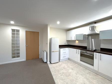 2 bedroom Flat to let in Waterside Gardens, Eagley Brook Way, Astley Bridge, Bolton, BL1