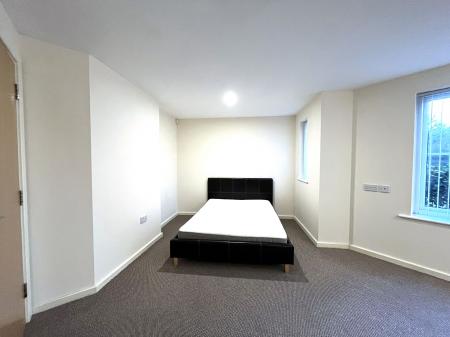 2 bedroom Flat to let in Waterside Gardens, Eagley Brook Way, Astley Bridge, Bolton, BL1