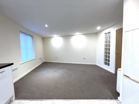 2 bedroom Flat to let in Waterside Gardens, Eagley Brook Way, Astley Bridge, Bolton, BL1