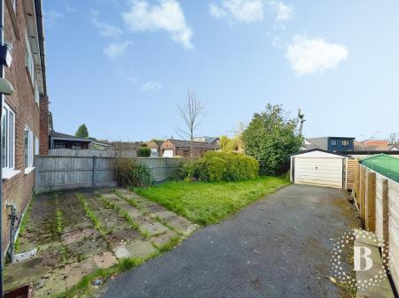 3 bedroom Semi-detached house for sale in Darwen Road, Bromley Cross, Bolton, BL7