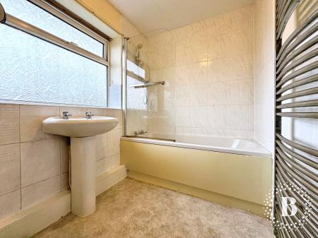 3 bedroom Semi-detached house for sale in Darwen Road, Bromley Cross, Bolton, BL7