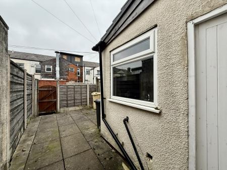 2 bedroom Terraced House to let in Faith Street, Heaton, Bolton, BL1