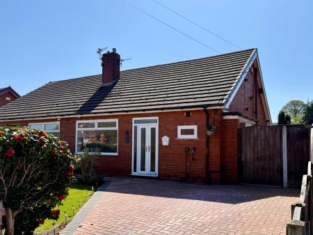 Moss Bank Close, Astley Bridge, Bolton, BL1