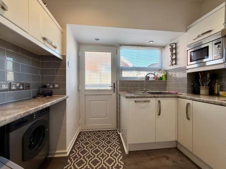 2 bedroom Bungalow to let in Moss Bank Close, Astley Bridge, Bolton, BL1
