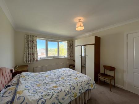 4 bedroom Detached house to let in Willow Hey, Bromley Cross, Bolton, BL7