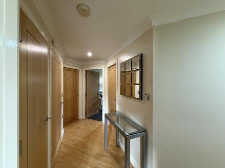 2 bedroom Flat to let in Kirkhill Grange, Westhoughton, Bolton, BL5