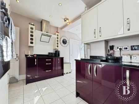 4 bedroom Semi-detached house for sale in Eastgrove Avenue, Bolton, BL1