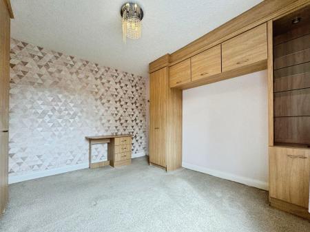 4 bedroom Semi-detached house for sale in Eastgrove Avenue, Bolton, BL1