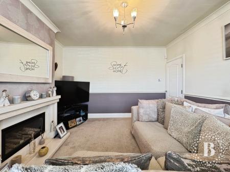 4 bedroom Semi-detached house for sale in Eastgrove Avenue, Bolton, BL1