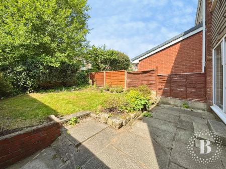 3 bedroom Semi-detached house for sale in Seymour Drive, Bradshaw, Bolton, BL2