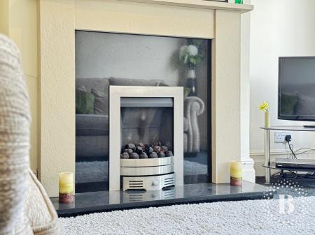 2 bedroom Terraced House for sale in Tottington Road, Harwood, Bolton, BL2