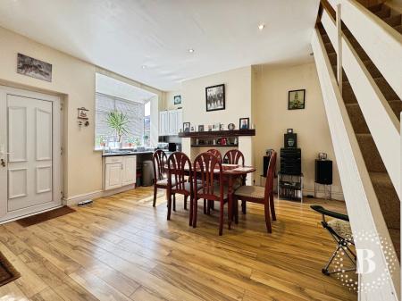 2 bedroom Terraced House for sale in Tottington Road, Harwood, Bolton, BL2