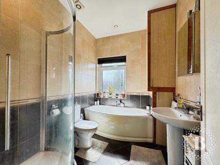 2 bedroom Terraced House for sale in Tottington Road, Harwood, Bolton, BL2