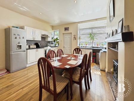 2 bedroom Terraced House for sale in Tottington Road, Harwood, Bolton, BL2