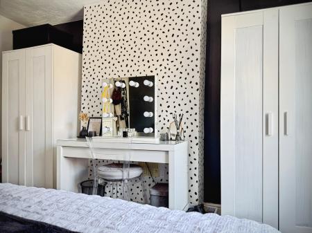 3 bedroom Terraced House for sale in Hough Lane, Bromley Cross, Bolton, BL7