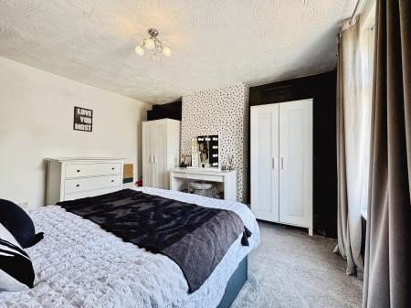 3 bedroom Terraced House for sale in Hough Lane, Bromley Cross, Bolton, BL7