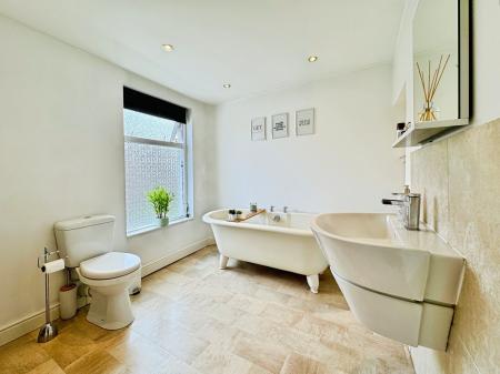 3 bedroom Terraced House for sale in Hough Lane, Bromley Cross, Bolton, BL7