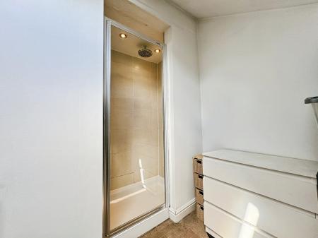 3 bedroom Terraced House for sale in Hough Lane, Bromley Cross, Bolton, BL7