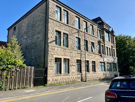 2 bedroom Flat to let in Spencers Wood, Bromley Cross, Bolton, BL7